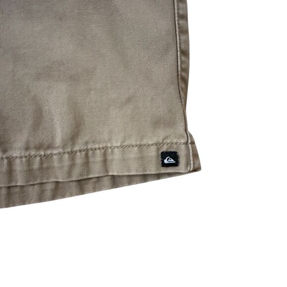 Quiksilver ~ Mens Tan Chino Shirts ~ size 36 ~ 4 pocket ~ black leather tab - Picture 3 of 11